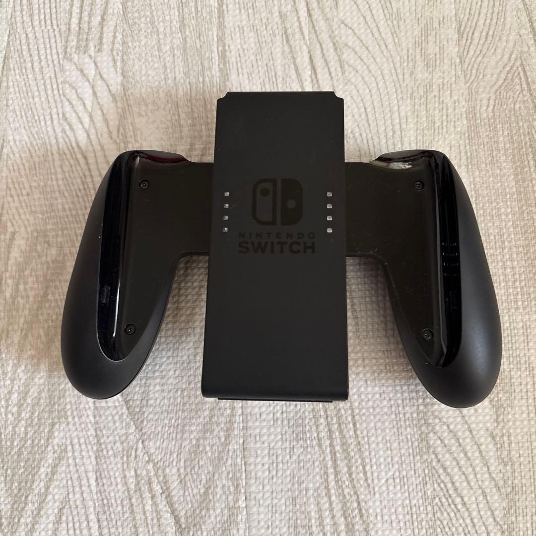 土日限定値下げ！Nintendo Switch 本体　総プレイ時間5時間ほど