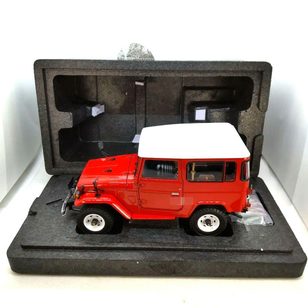 京商 1/18 トヨタ ランドクルーザー 40 バン (BJ42V)