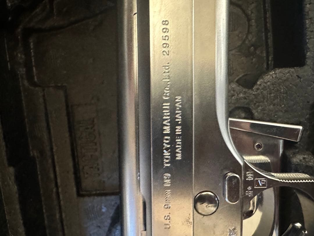 M92F クロームステンレス モデルガン