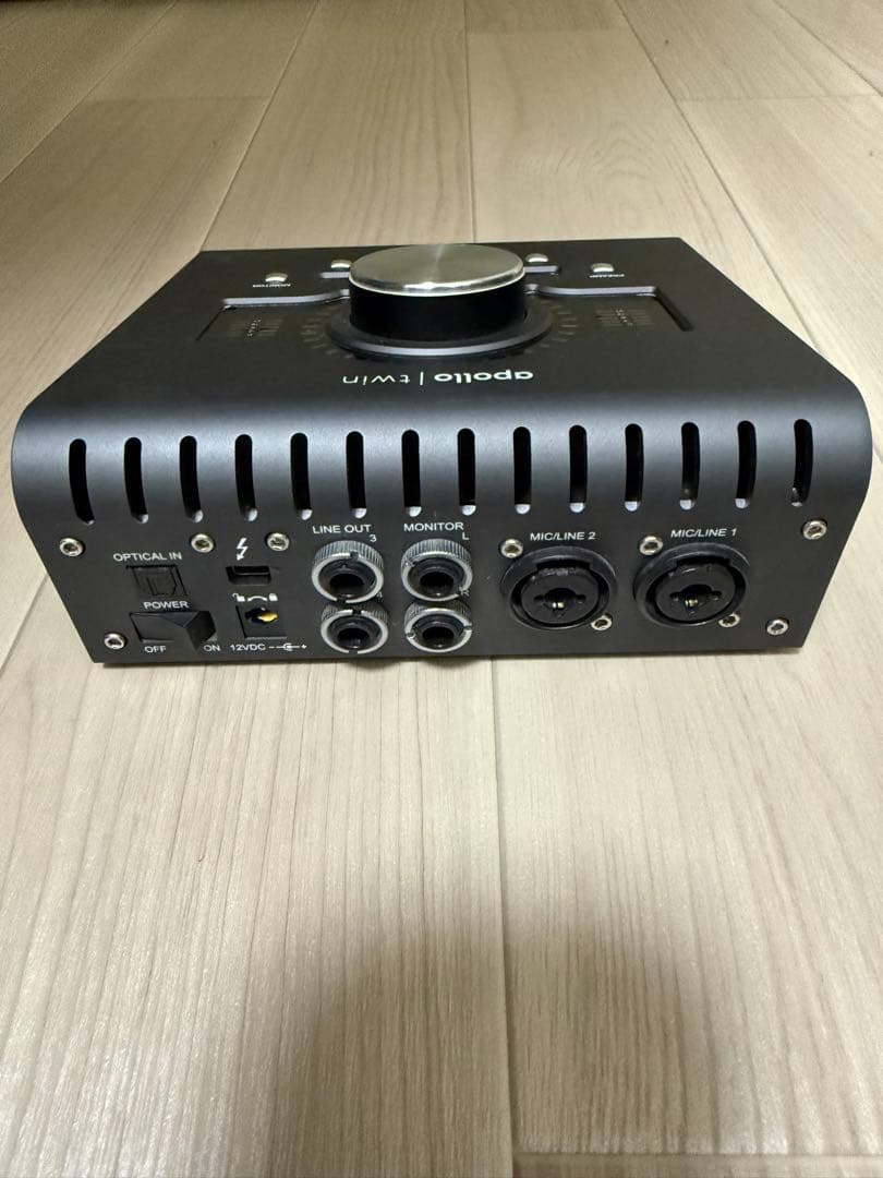 Apollo Twin オーディオインターフェイス