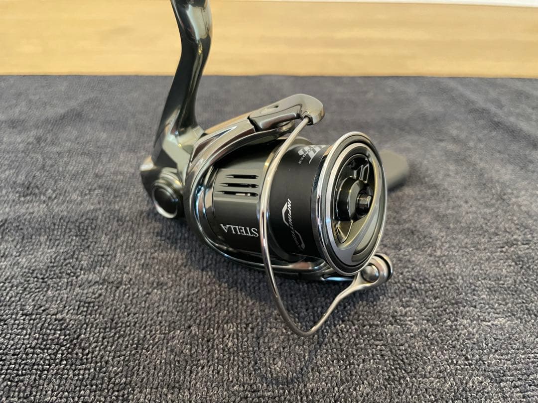 新品未使用 シマノ 22 ステラ 2500SHG