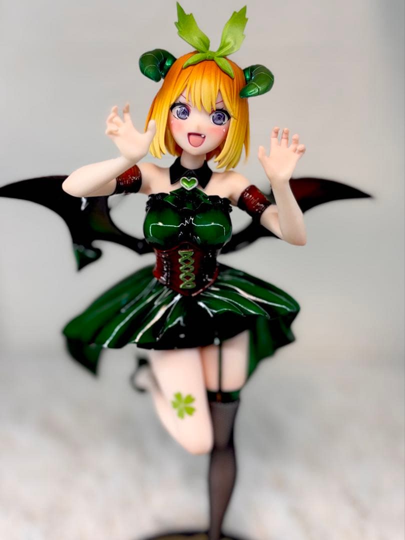 み*ー様 五等分の花嫁　中野四葉　フィギュア　リペイント　小悪魔ver ゴールド