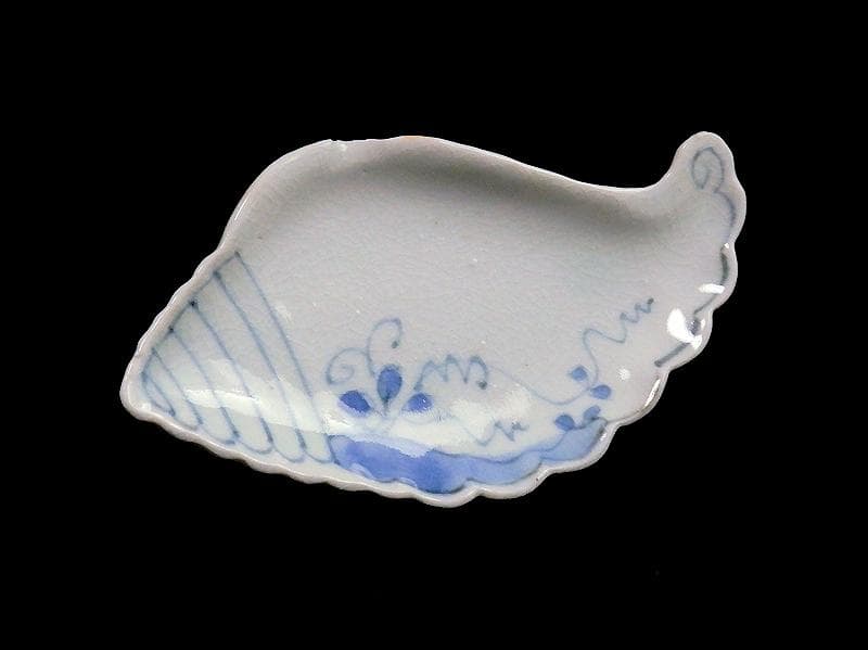 古伊万里　染付　草花紋の図　巻貝型変形皿　D852AS-fbpv