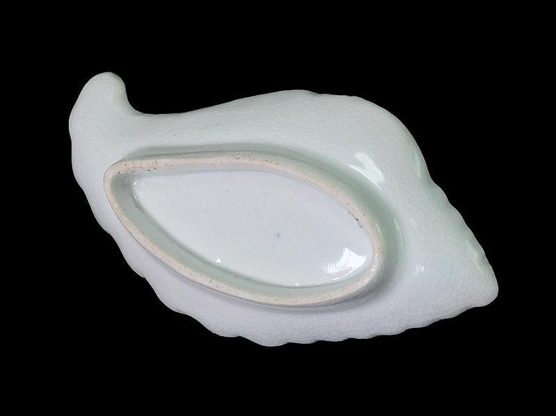 古伊万里　染付　草花紋の図　巻貝型変形皿　D852AS-fbpv