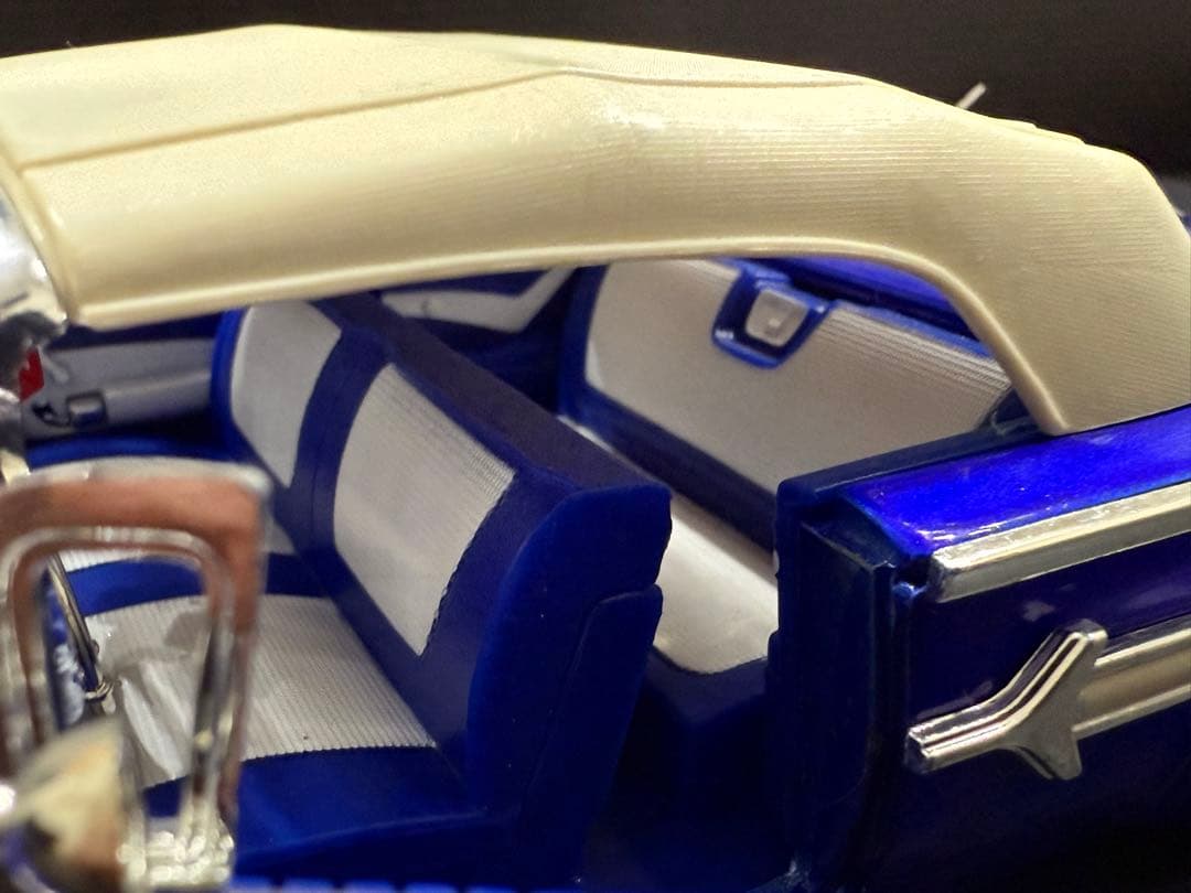 【JADA 1960年　シボレー　インパラ　ローライダー】1/24