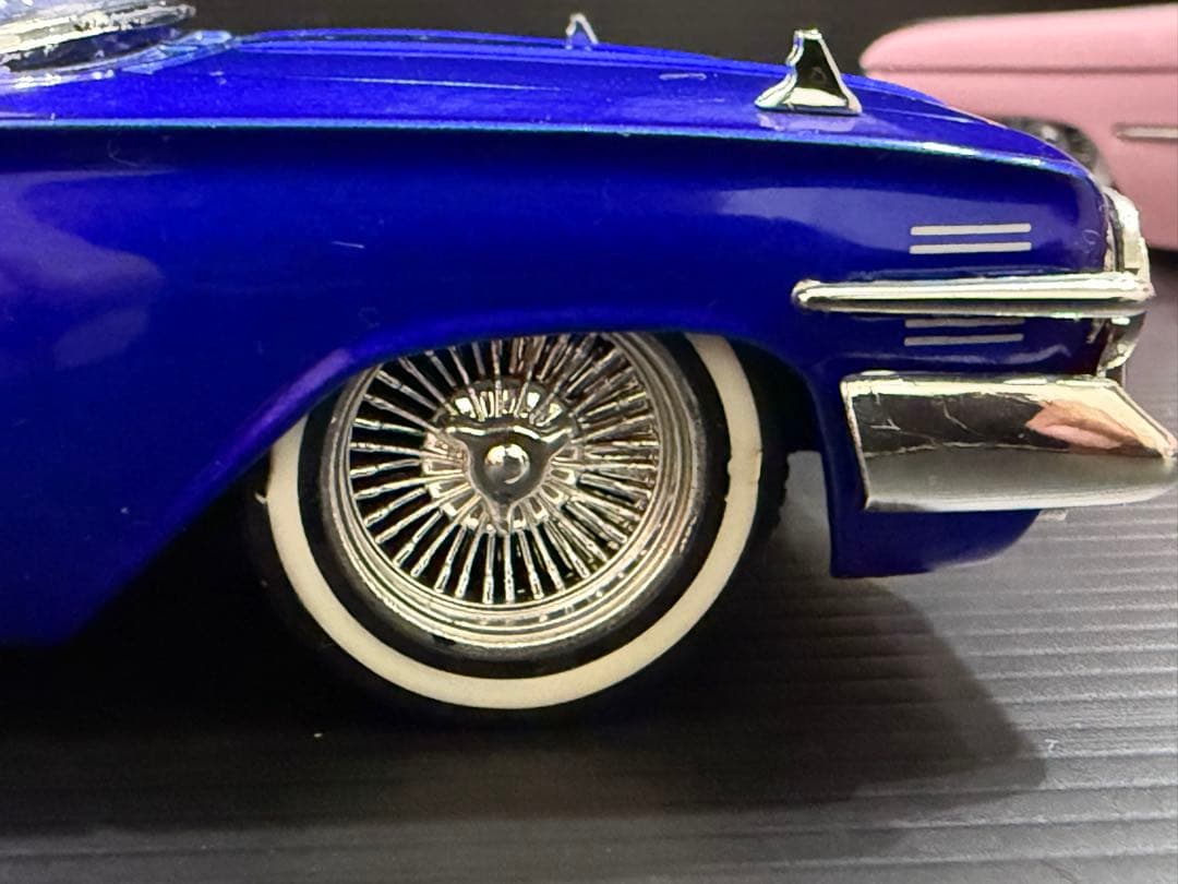 【JADA 1960年　シボレー　インパラ　ローライダー】1/24