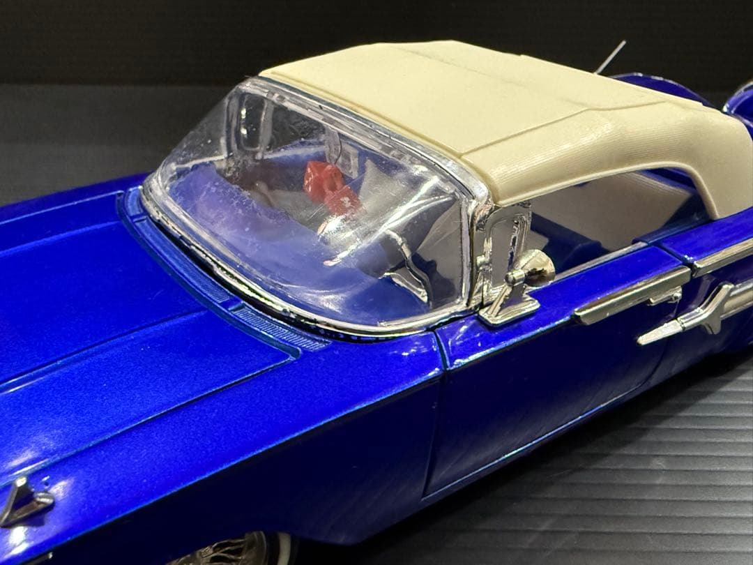 【JADA 1960年　シボレー　インパラ　ローライダー】1/24
