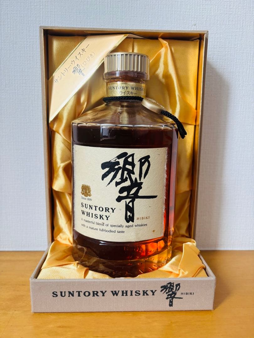 響 旧 裏ゴールドラベル 金キャップ 43％ 700mL