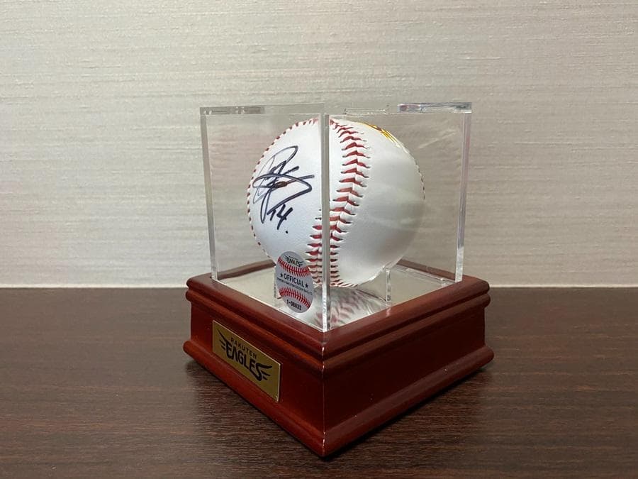 楽天　イーグルス　則本昂大選手　3年連続奪三振王記念直筆サインボール　巨人