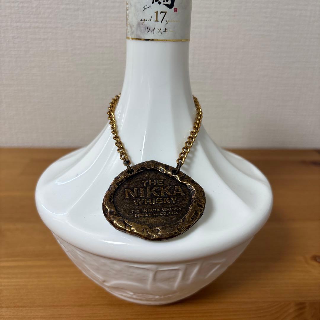ニッカウイスキー　鶴17年　陶器ボトル　終売品　未開封