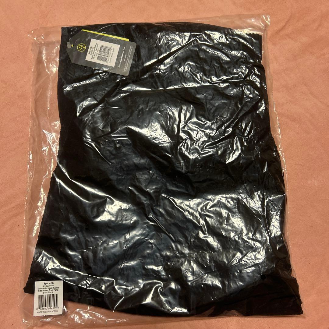 ズンバウェア　新作　パンツ　黒　正規品　トラックパンツ　S 定価14.300円