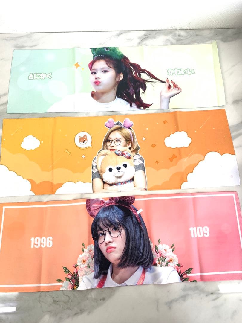 ＋ TWICE まとめ売りうちわ タオル フォト KPOP