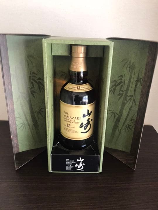 サントリー山崎12年希少　竹林模様ケース700ml シングルモルトウイスキー新品