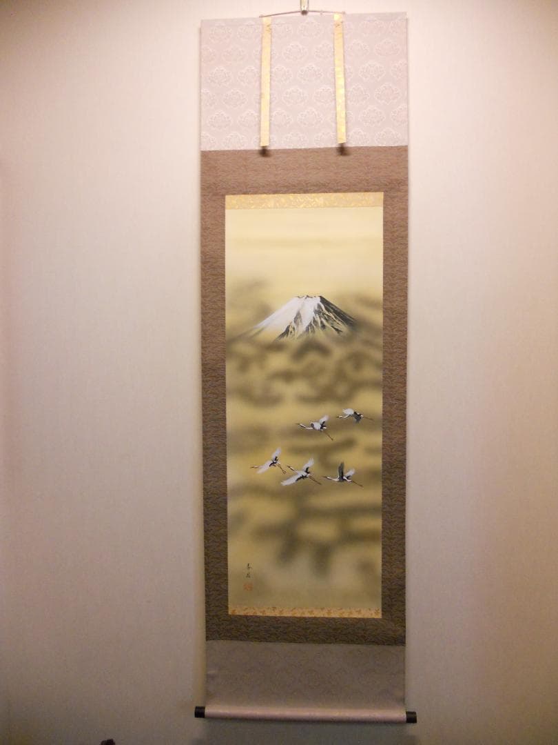 掛け軸 小川香月 富嶽群翔 絹本 希少 軸装 茶道具 掛軸 美品 です。