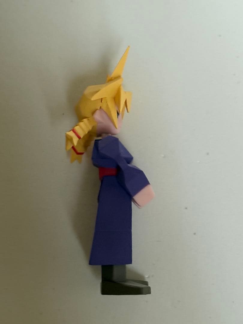 FF7 REMAKE 1番くじ　女装クラウド