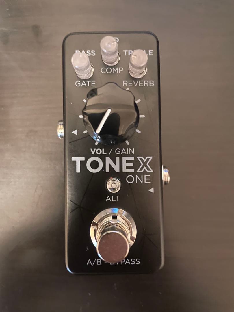 IK TONE X ONE ギターエフェクター