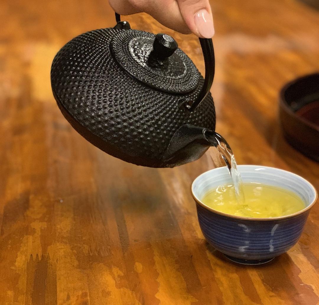 南部鉄器 鉄瓶 「南部鉄瓶　英（はなぶさ）南部池永」 0.6L 直火対応