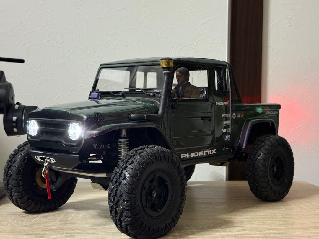 Vanquish vs4-10 クローラー RC4WD フタバ axial