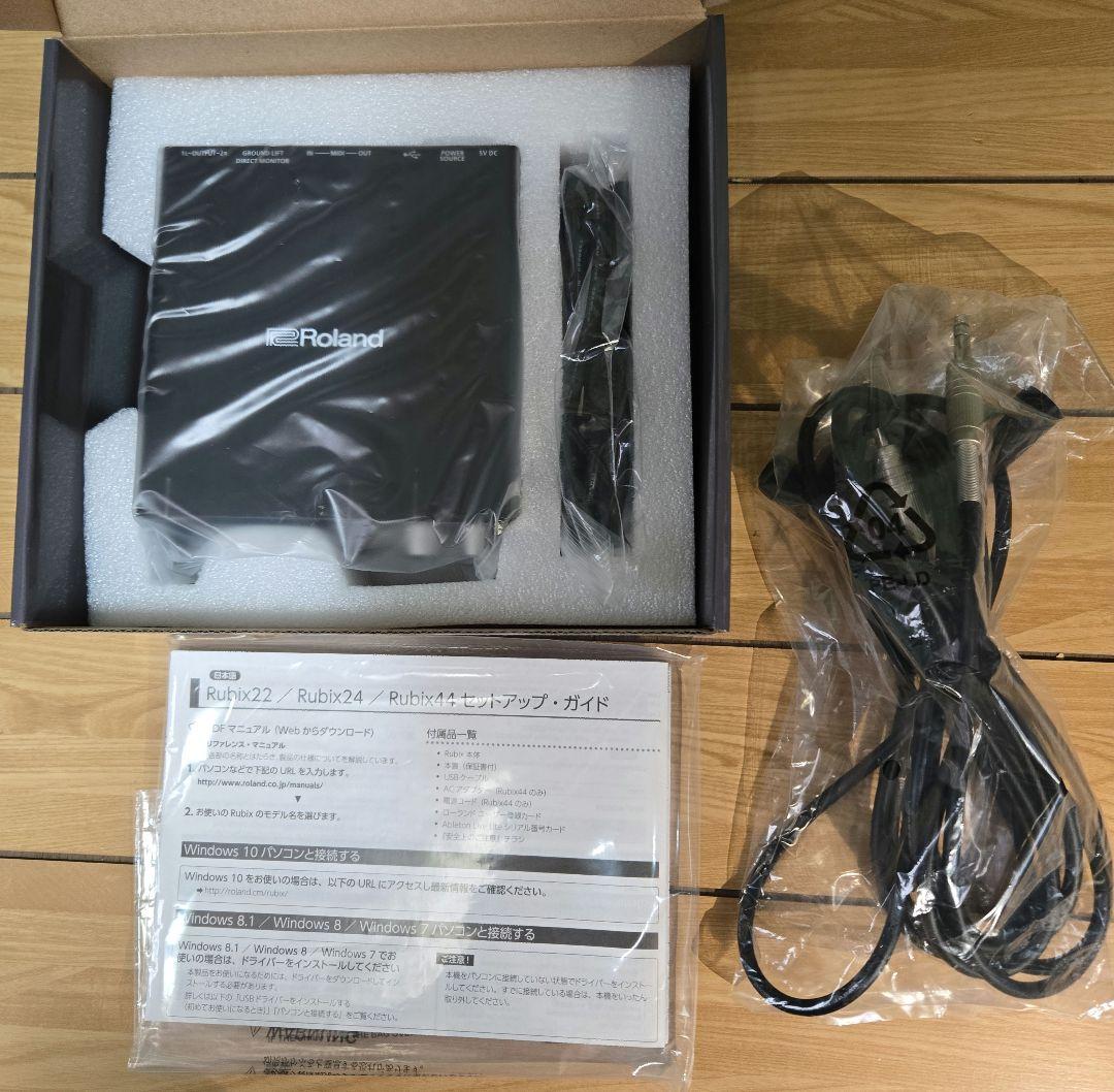 Roland Rubix 22 オーディオインターフェイス(ケーブル２本セット)