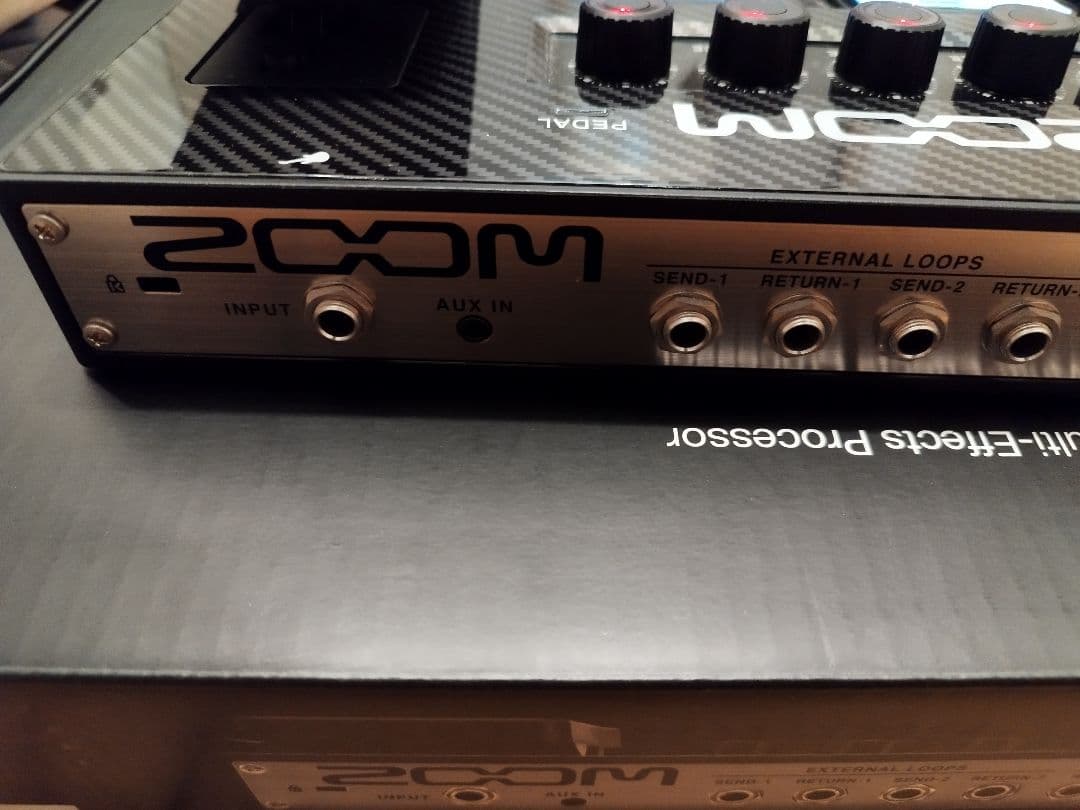 ZOOM G11　Multi Effecter