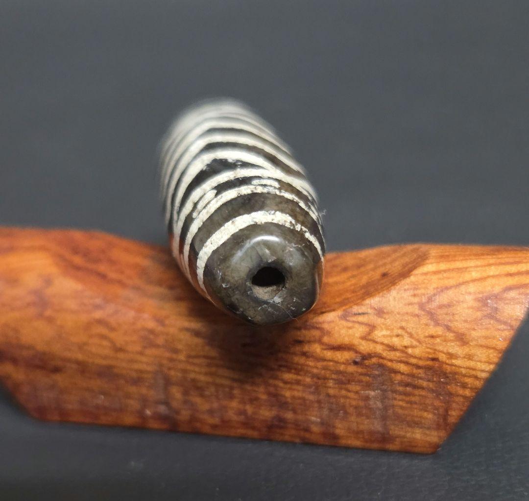 809　天珠　エッチドカーネリアンEched carnelian　！