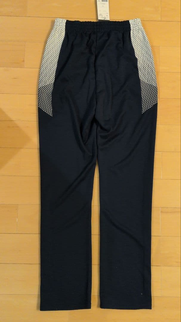 新品　サイズМ　アンブロ　umbro ネイビー ジャージ セットアップ