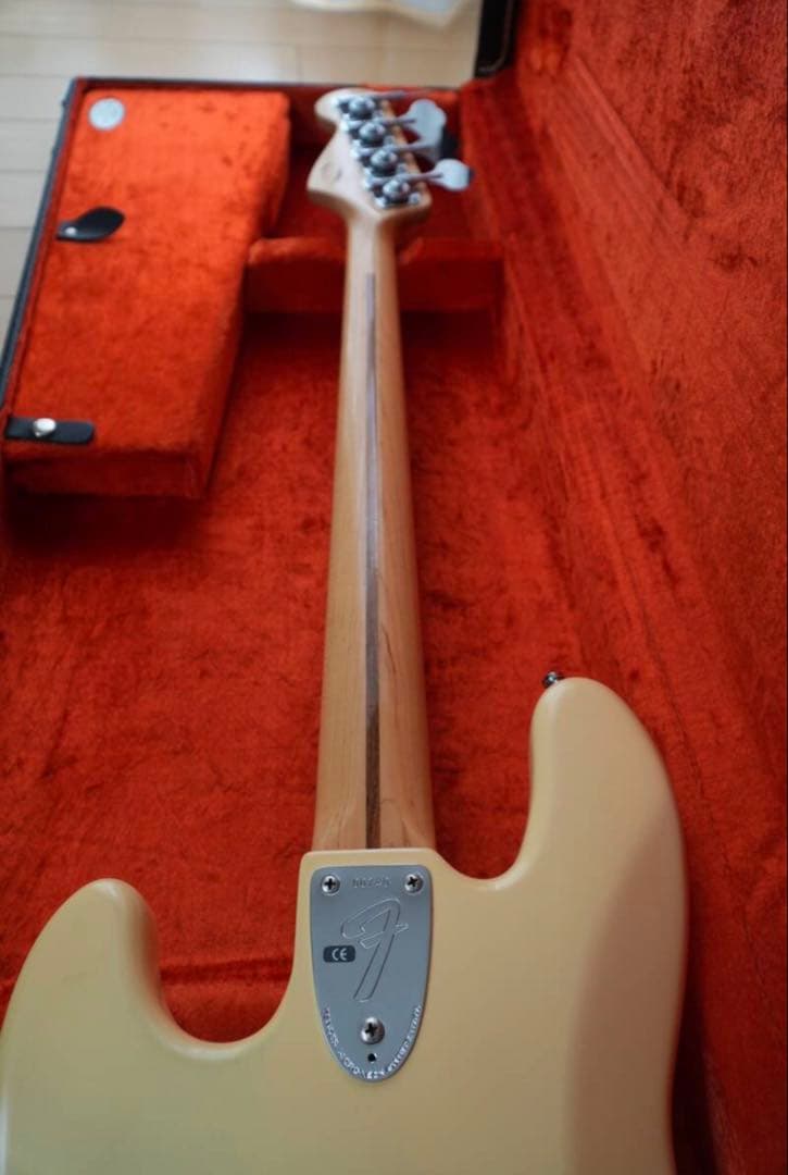 ベース Fender FSR American Vintage 75 JAZZ BASS