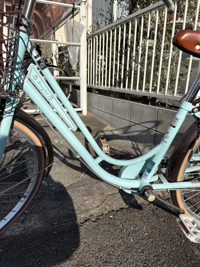 子供用自転車 水色 26インチ 前面バスケット付き