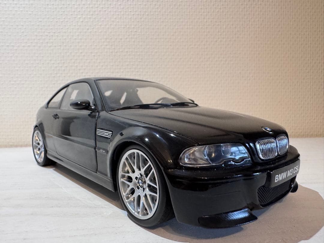  M3 CSL ミニカー 1/18スケール 黒