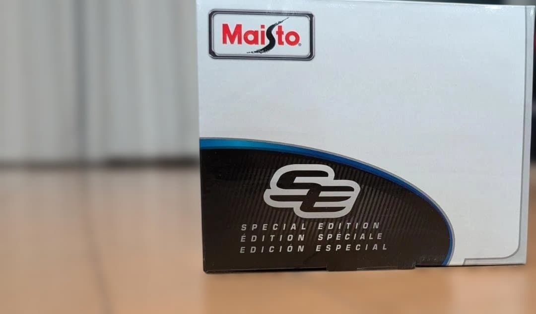 【金属製・新品】マイスト 1/18 フェラーリ 458 スペチアーレ【希少】