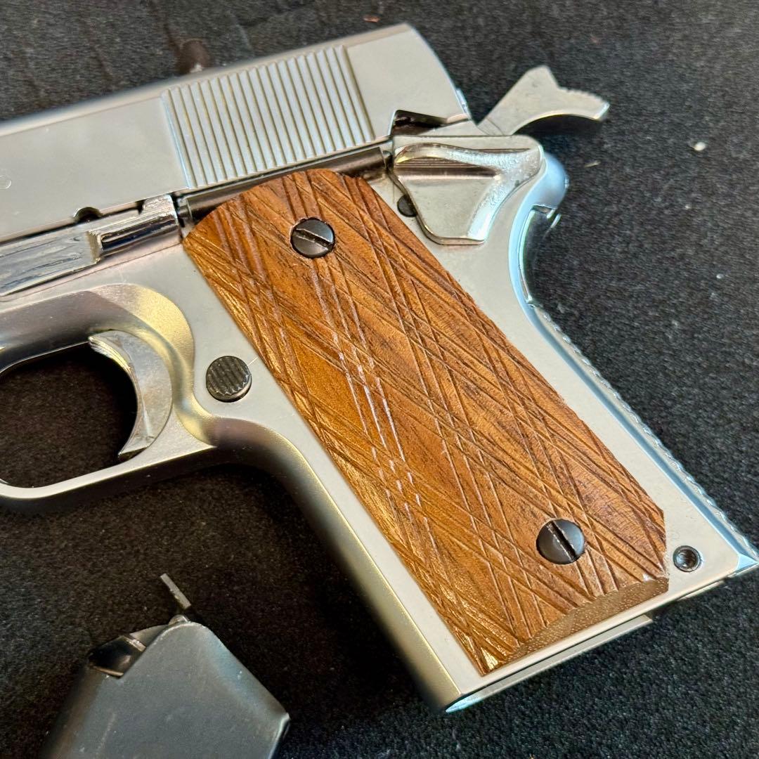 MGC デトニクス .45 プラスチック製 モデルガン 木製グリップ付き 合法品
