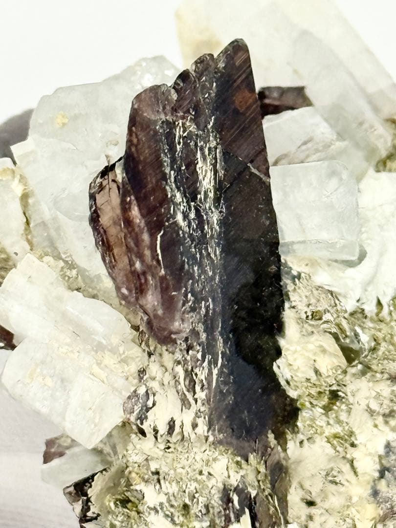 アキシナイト　バライト　斧石　重晶石　原石　鉱物　鉱物標本　水晶　隕石　鉱石