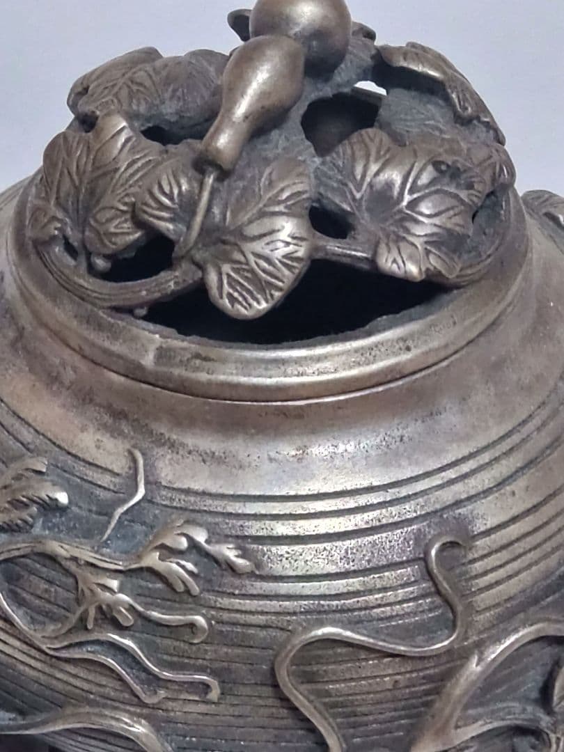中国美術　骨董　大清年製　三足香炉　置き物