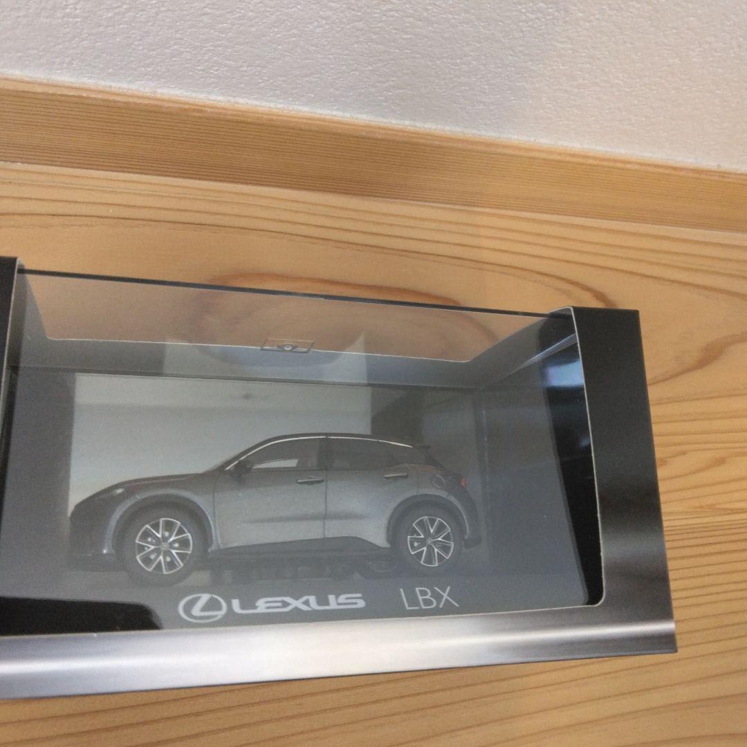 新品未開封 レクサス LBX ミニカー LEXUS