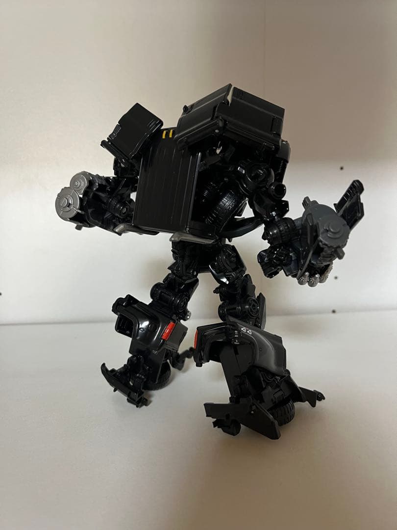 トランスフォーマー スタジオ　ss アイアンハイド　本体のみ　中古