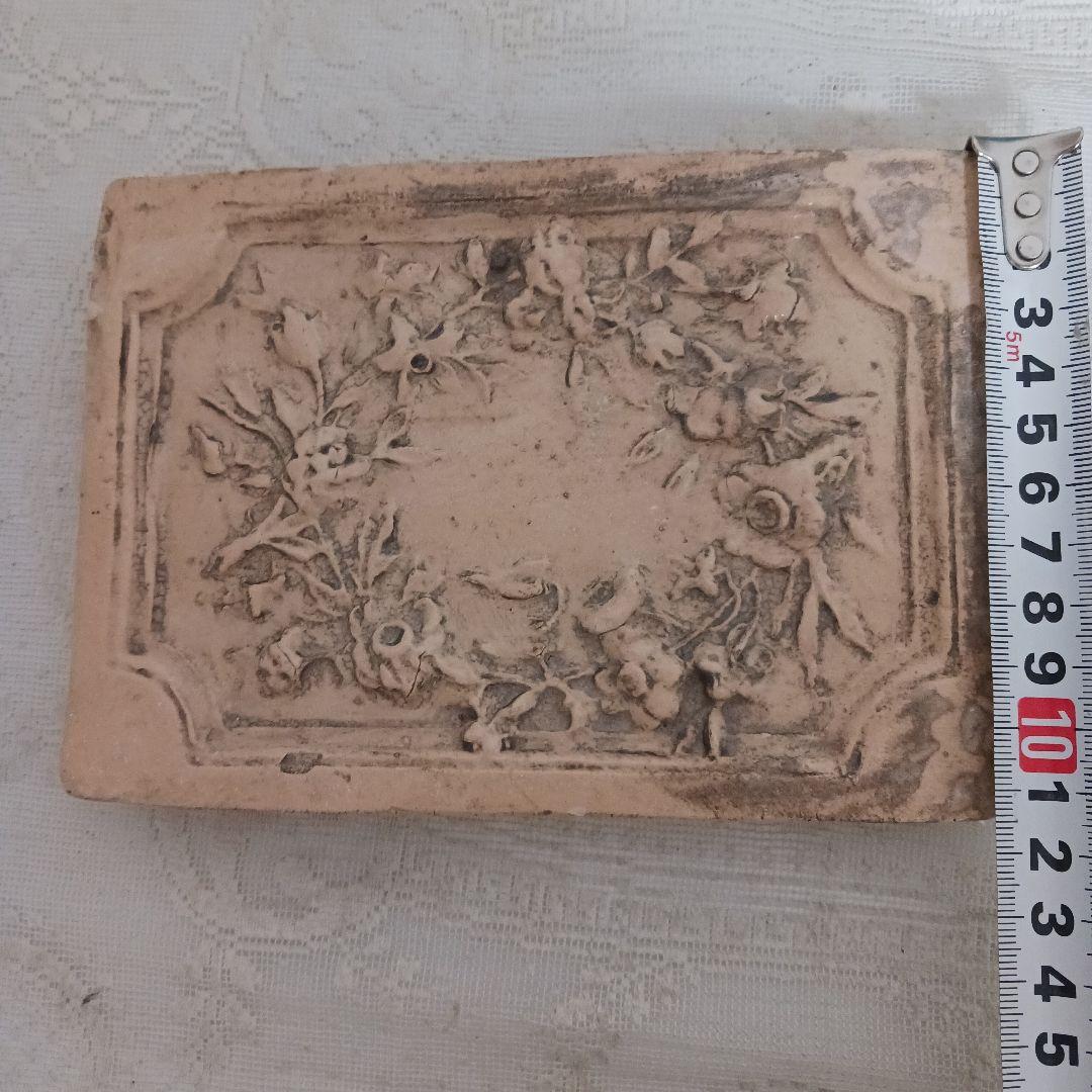 花模様 タイル