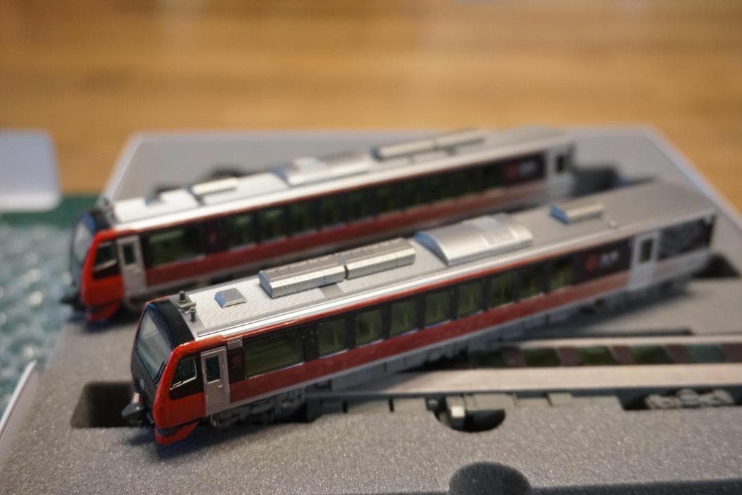 KATO製 HB-E300系　「海里」ラッピング仕様　4両編成セット