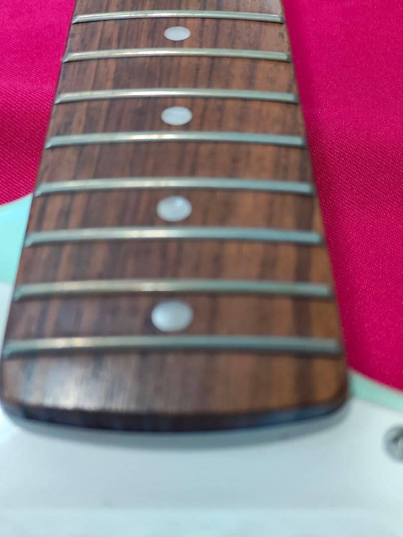 Squier ストラトキャスタータイプ エレキギター純正ケース 弦付