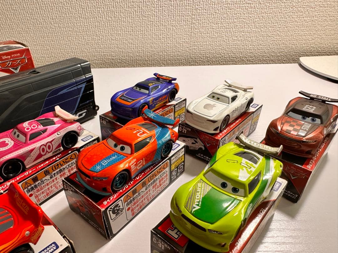カーズトミカ　10体セット　箱付き　カーズ3