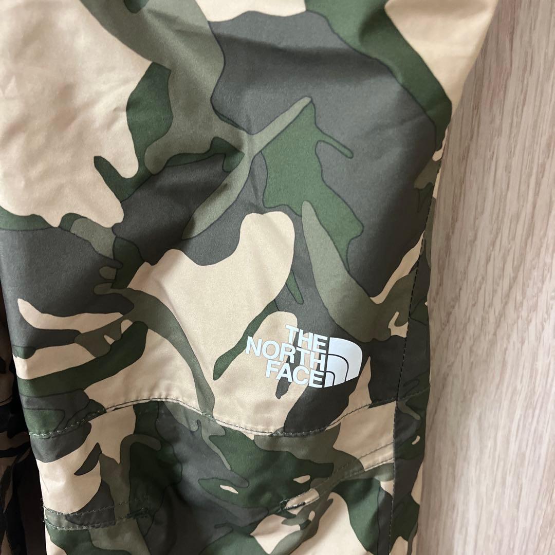 THE NORTH FACE カモフラージュ スノーボードウェア　ノースフェイス