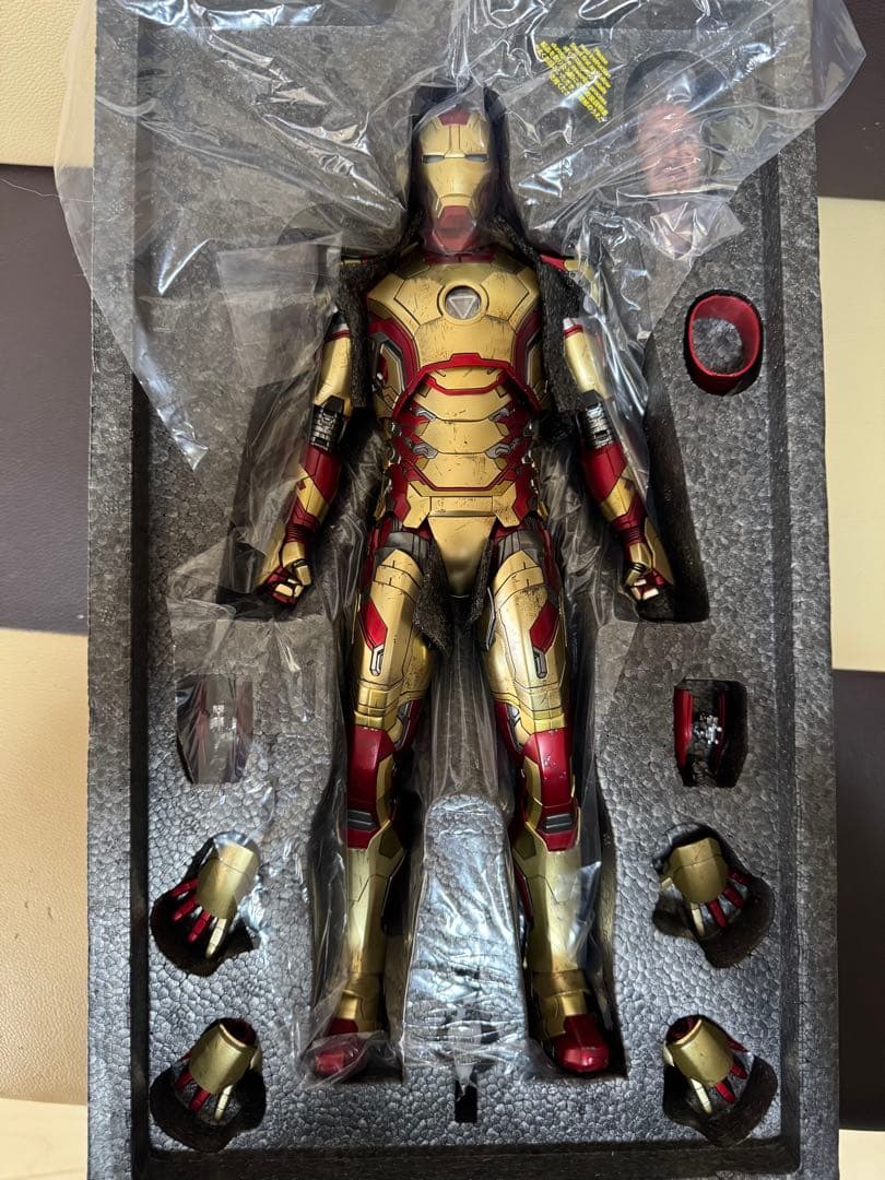 ホットトイズ　DIECAST 新品 アイアンマン　マーク42(2.0版)