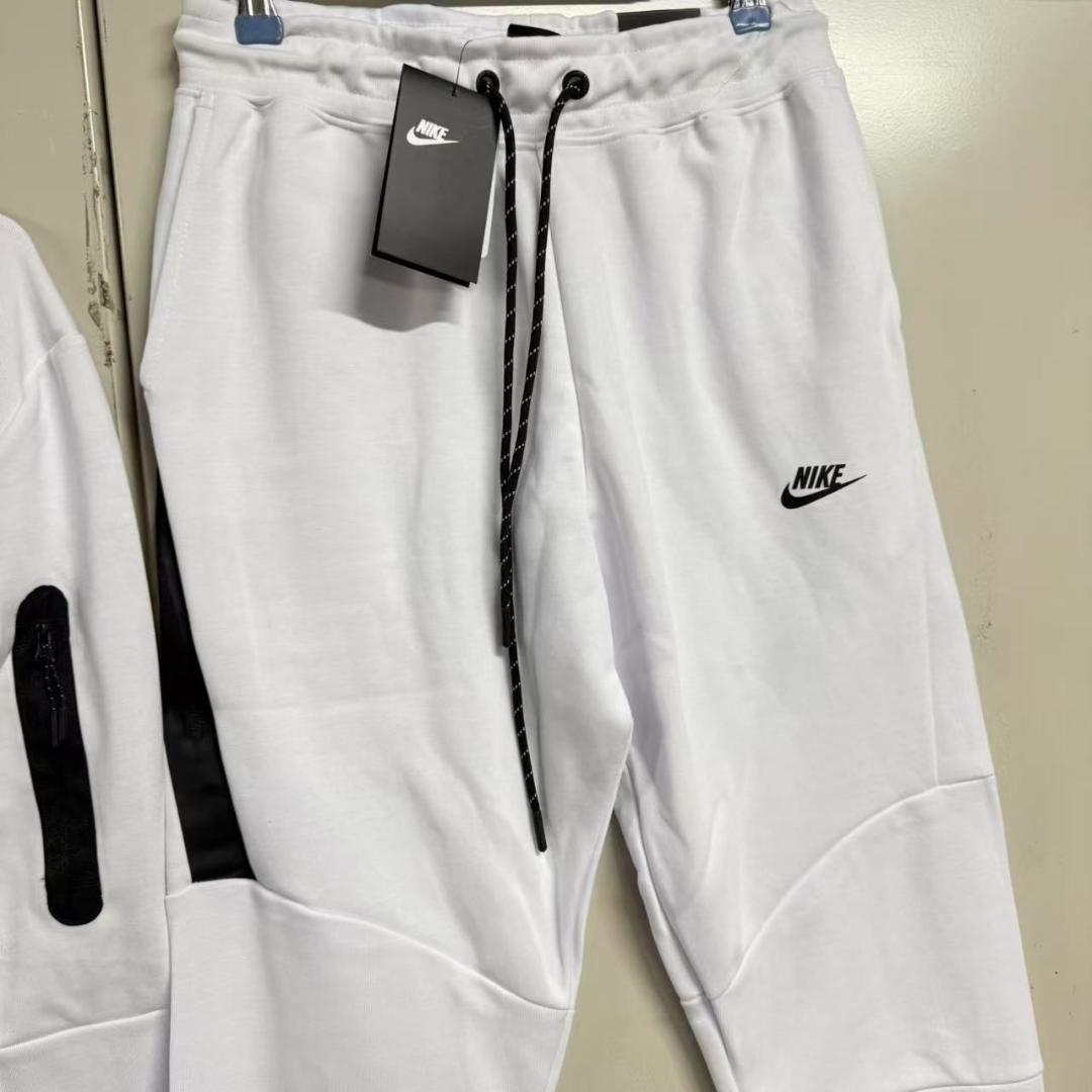 即日発送 Nike ホワイト ジャージ上下セット L