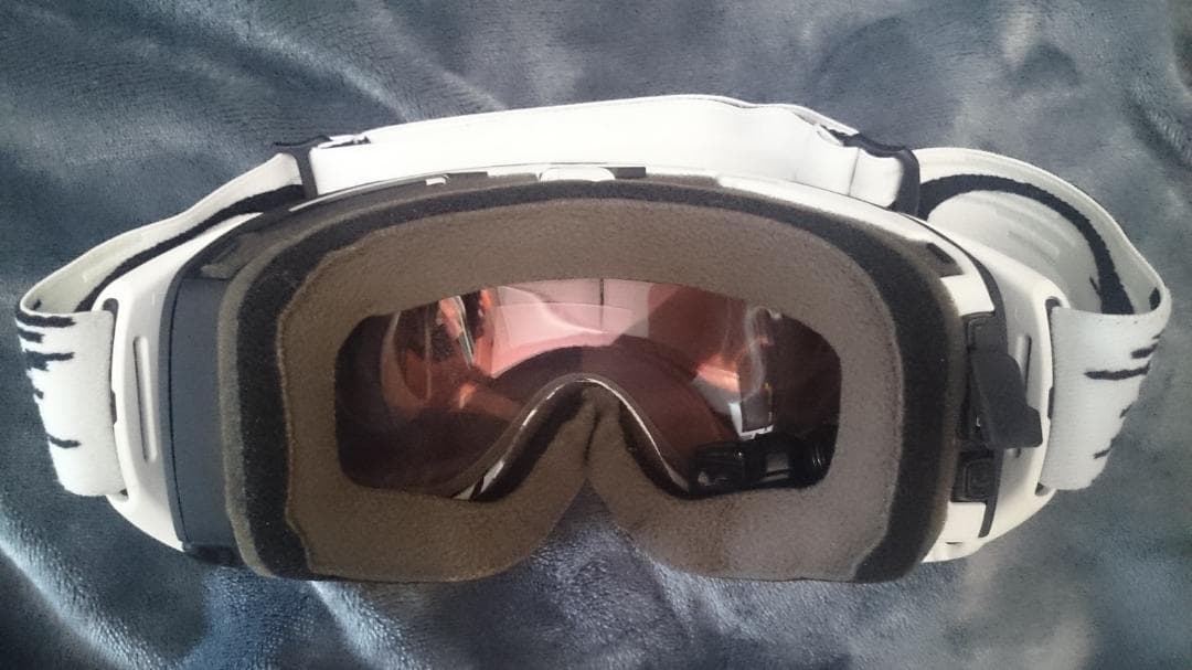無言購入歓迎！　ディスプレイ内蔵ゴーグル OAKLEY AIRWAVE 1.5