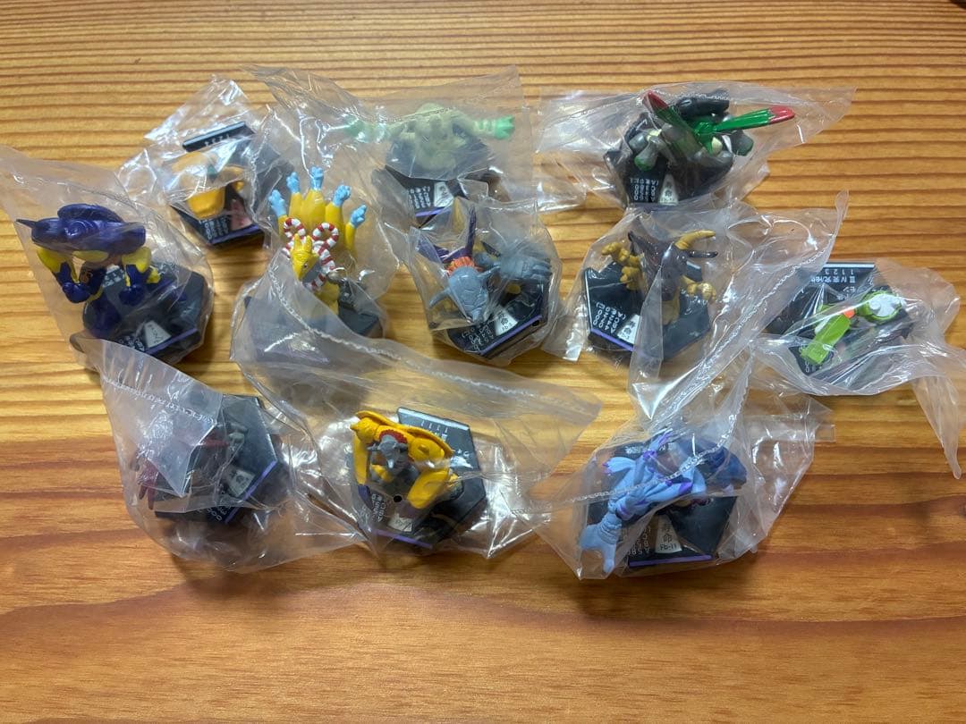 デジタルモンスター　バトルフィギュア　ブースター11体セット