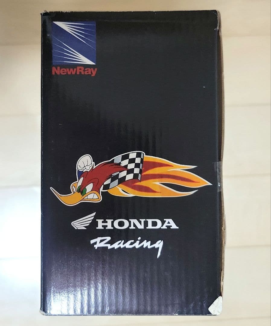 ホンダレーシングチーム　トランスポーター　1/32 スケール
