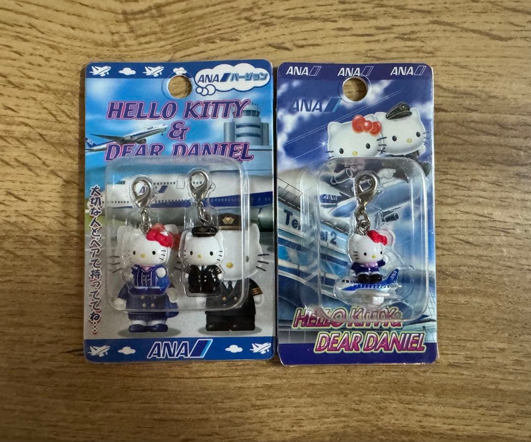 ANAハローキティ & ディアダニエルファスナーマスコットストラップ計6個セット