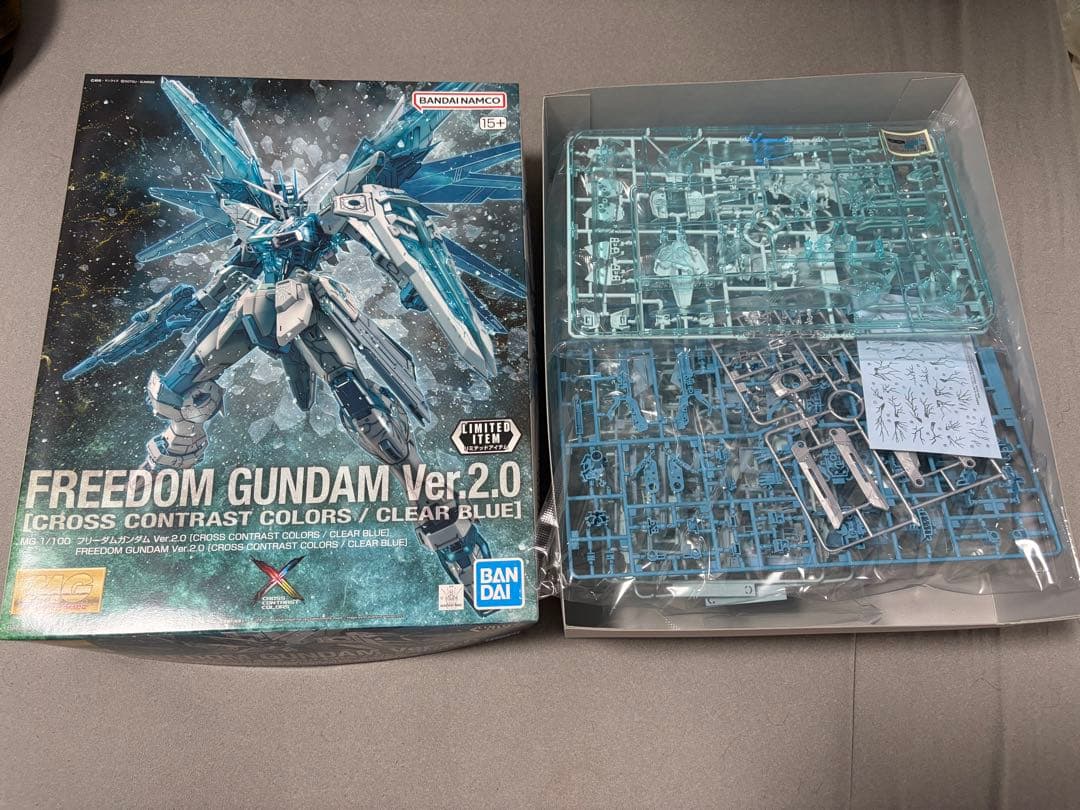 MG フリーダムガンダVer.2.0 CROSS CONTRAST COLORS