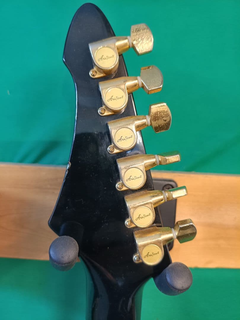 【Aria Pro II】ZZ Deluxe エクスプローラー 国産エレキギター