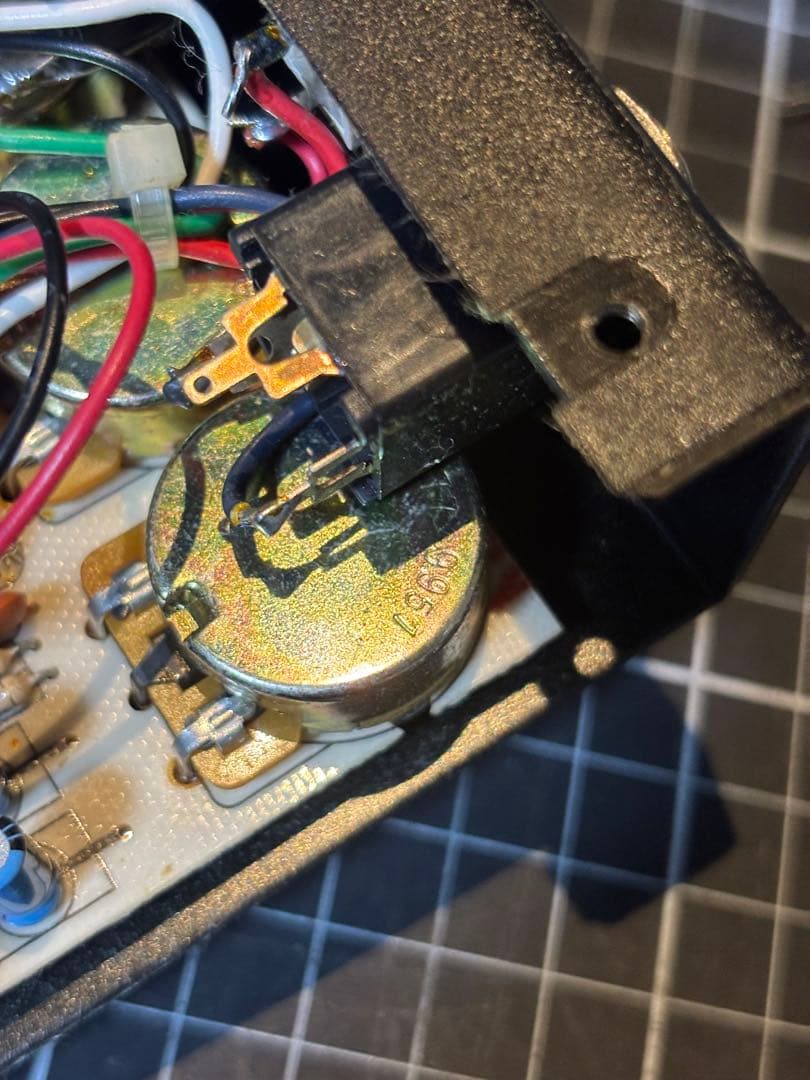 proco RAT2 2000年製？ゴム足、電池蓋無しですがRAT Board付