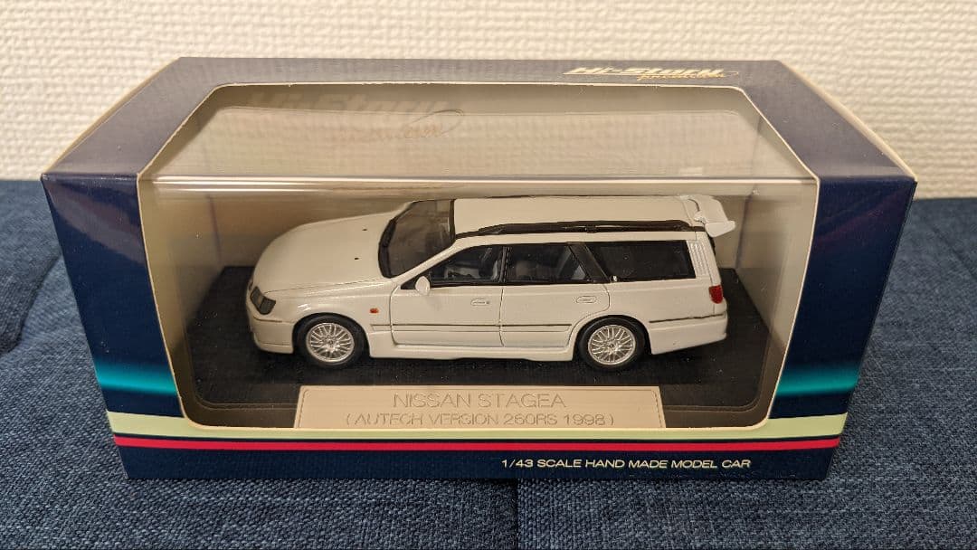 日産ステージア　ミニカー